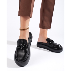 Tongs femme noires fermées et stylées 1