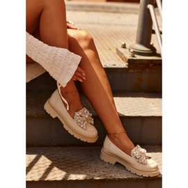 Mocassins en cuir pour femmes avec nœud Laura Messi 2787 Beige clair 2 Mocassins en cuir pour femmes avec nœud Laura Messi 2787 Beige clair 2