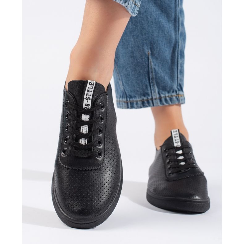 Seastar Baskets femme ajourées noires 1