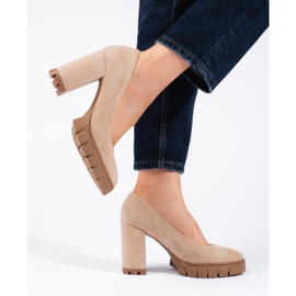 Escarpins femme à talons en daim beige 3