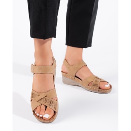 Sandales compensées femme camel avec velcro brun 3