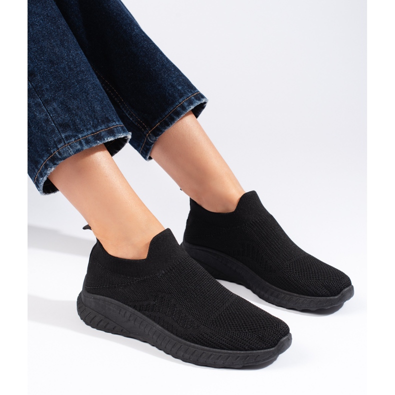 Chaussures de sport slip-on femme noires 1