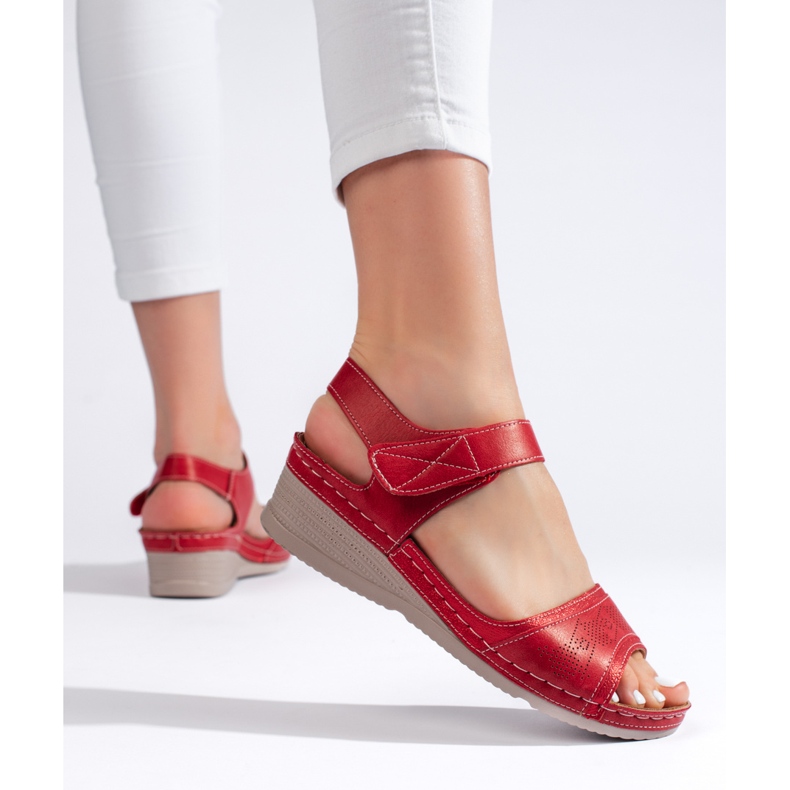 Sandales femme rouges avec velcro 1