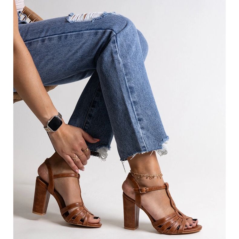 Sandales à talons hauts marron de Mikaii brun 1