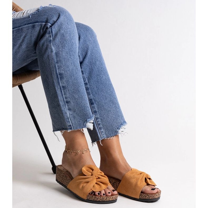 Chaussons marron avec semelle compensée Ghaza en liège brun 1