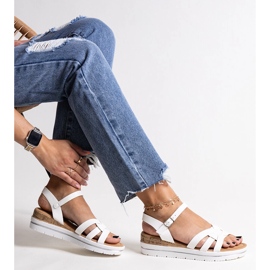 Sandales compensées basses Hikma blanches 1