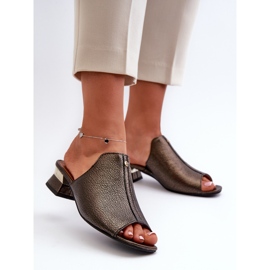 Tongs élégantes pour femmes en cuir naturel sur talons bas Maciejka 06360-20 Graphite le noir 2