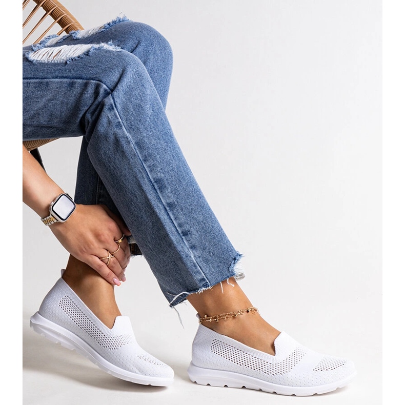 Baskets blanches à semelle en mousse par Rahim 1