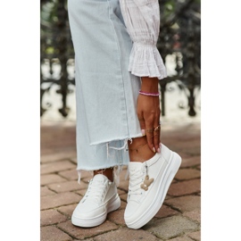 Baskets pour femmes, chaussures de sport sur plateforme avec décoration, blanches Vinceza 13613 1 Baskets pour femmes, chaussures de sport sur plateforme avec décoration, blanches Vinceza 13613 1