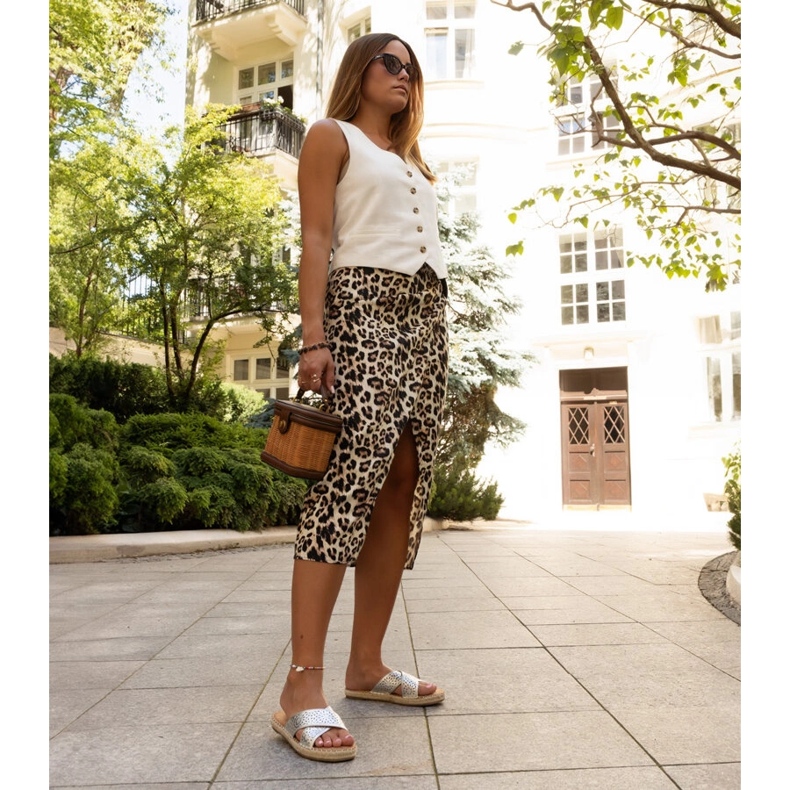 Chaussons ajourés argentés de Awet 2