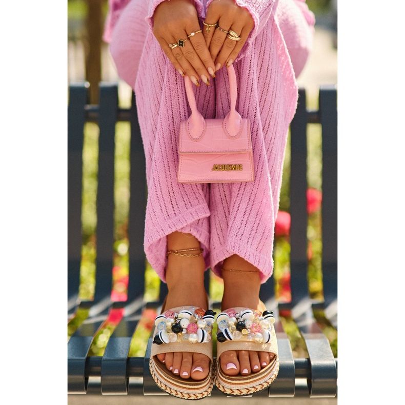 Tongs pour femmes sur la plateforme avec décorations S.Barski HY077 Beige 2