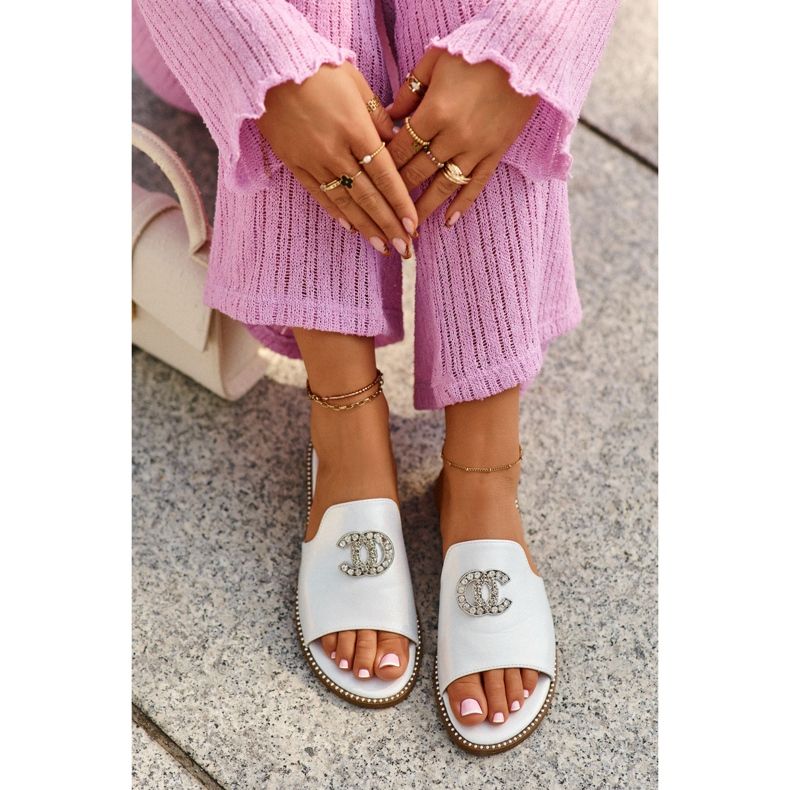 Tongs brillantes pour femmes élégantes avec décoration S.Barski KV27-050 Argent 1