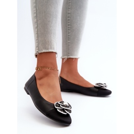 Ballerines pour femmes en cuir écologique avec détail décoratif Noir Divinella 2