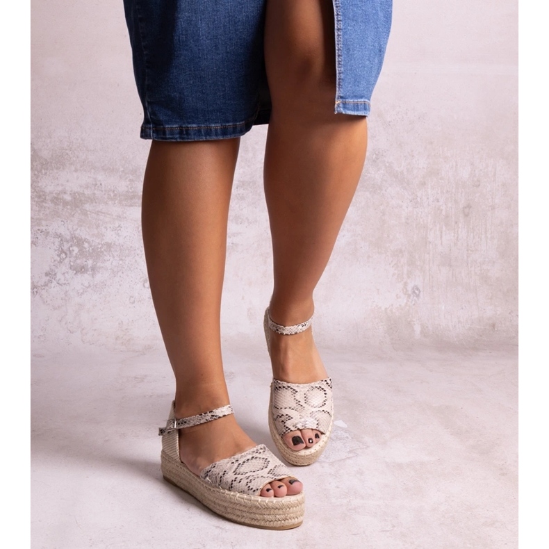 Sandales à plateforme Martella beiges 1 Sandales à plateforme Martella beiges 1