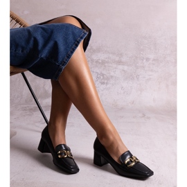 Escarpins noirs à bout carré d'Alhena 1