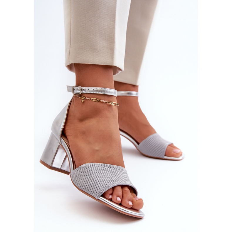 Sandales pour femmes à talons hauts argentées Desvia 2