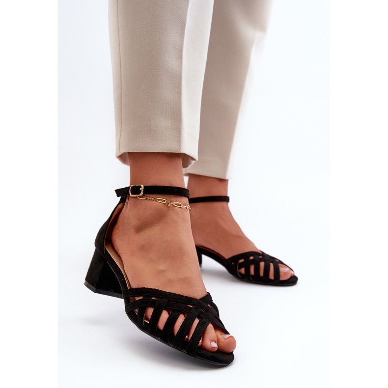 Sandales pour femmes en suède écologique à talon bas, noir Monsha 2