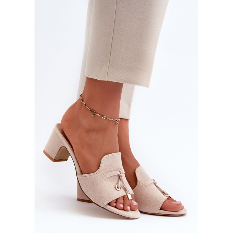 Tongs Jemenna beiges pour femmes avec talons hauts en suède écologique 1