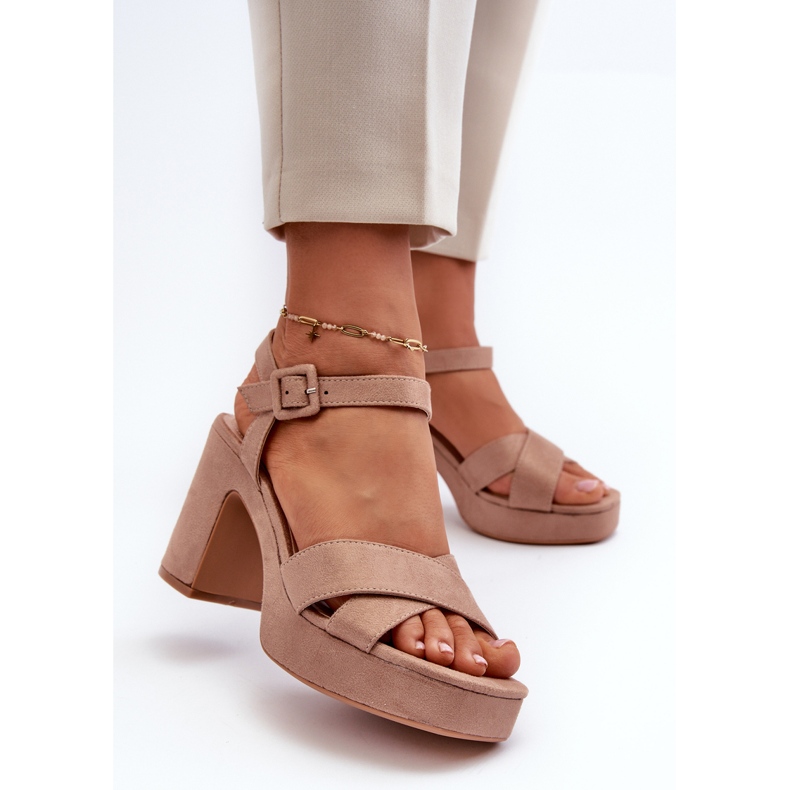 Sandales pour femmes en suède écologique sur talon haut et plateforme, beige foncé Sakane 2