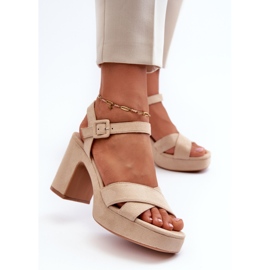 Sandales pour femmes en suède écologique sur talon haut et plateforme, beige clair Sakane 2