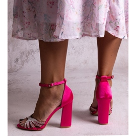 Sandales à talons hauts brillantes rose foncé de Zrinka 1