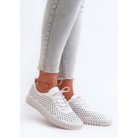 Baskets femme en cuir à motif ajouré, blanc Ilvima blanche 1 Baskets femme en cuir à motif ajouré, blanc Ilvima blanche 1