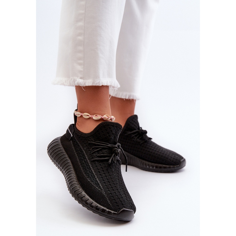 Chaussures de sport à enfiler en tissu Nelmarie pour femmes noires 2