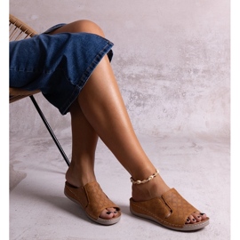 Claquettes Marouna marron perforées brun 1