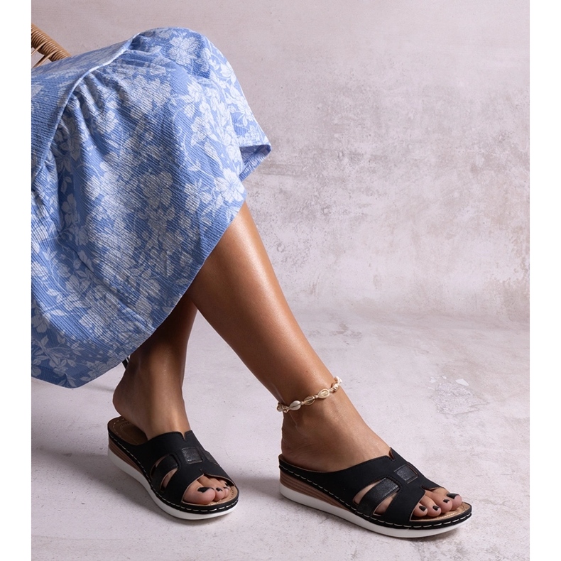 Chaussons légers noirs à talon bas par Mifsuda le noir 1