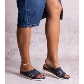 Mules légères bleu marine à talon bas par Mifsuda 1