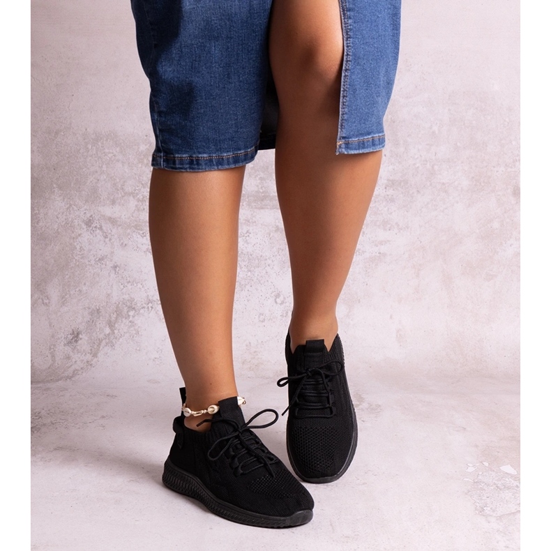 Baskets de sport Khitam noires 1