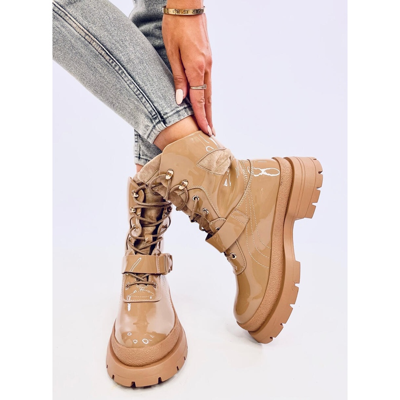Boots Jens Kaki vernies militaires beige 2 Boots Jens Kaki vernies militaires beige 2