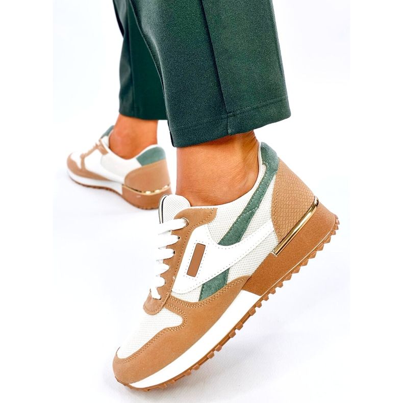 Baskets de sport pour femmes, blanches et beiges 3