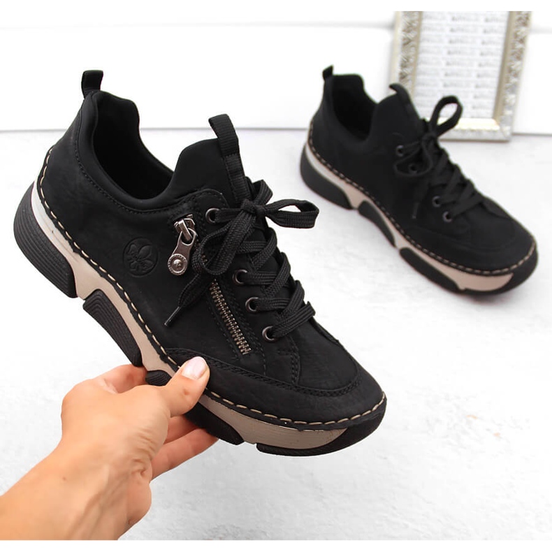 Chaussures noires confortables pour femmes Rieker 45973-00 1