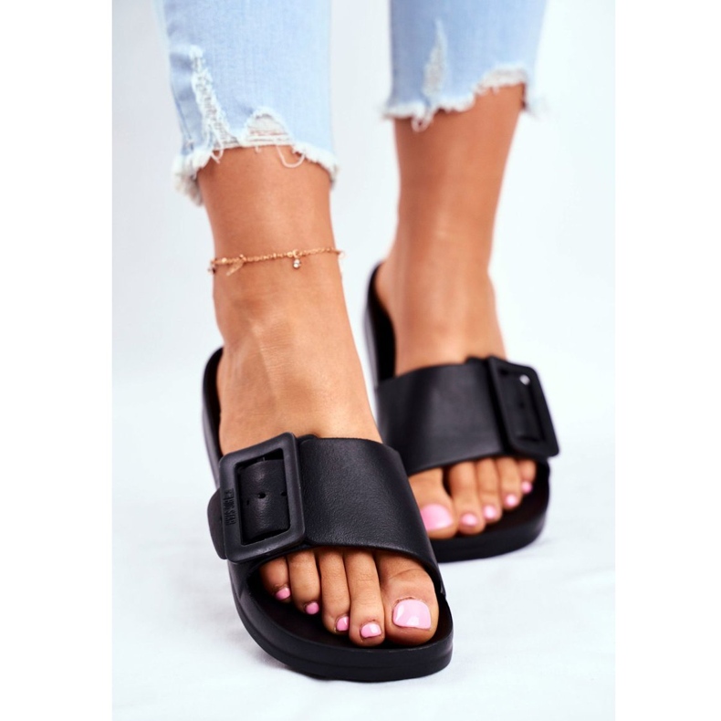 Chaussons Femme Big Star avec Boucle Noir FF274A389 2 Chaussons Femme Big Star avec Boucle Noir FF274A389 2