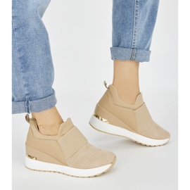 Baskets compensées en daim beiges 3
