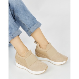 Baskets compensées en daim beiges 1