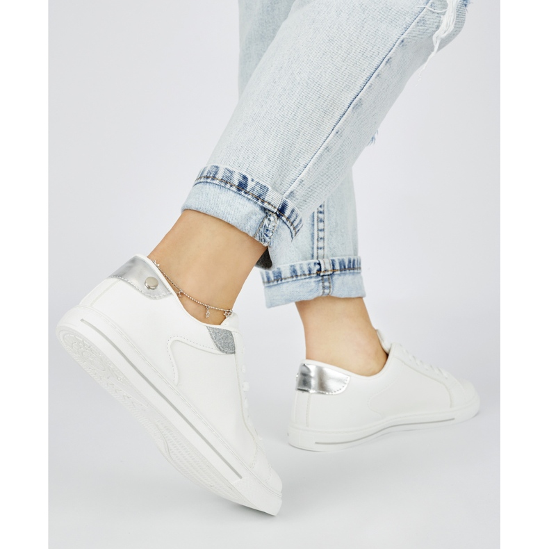 Chaussures de sport classiques pour femmes blanche 1