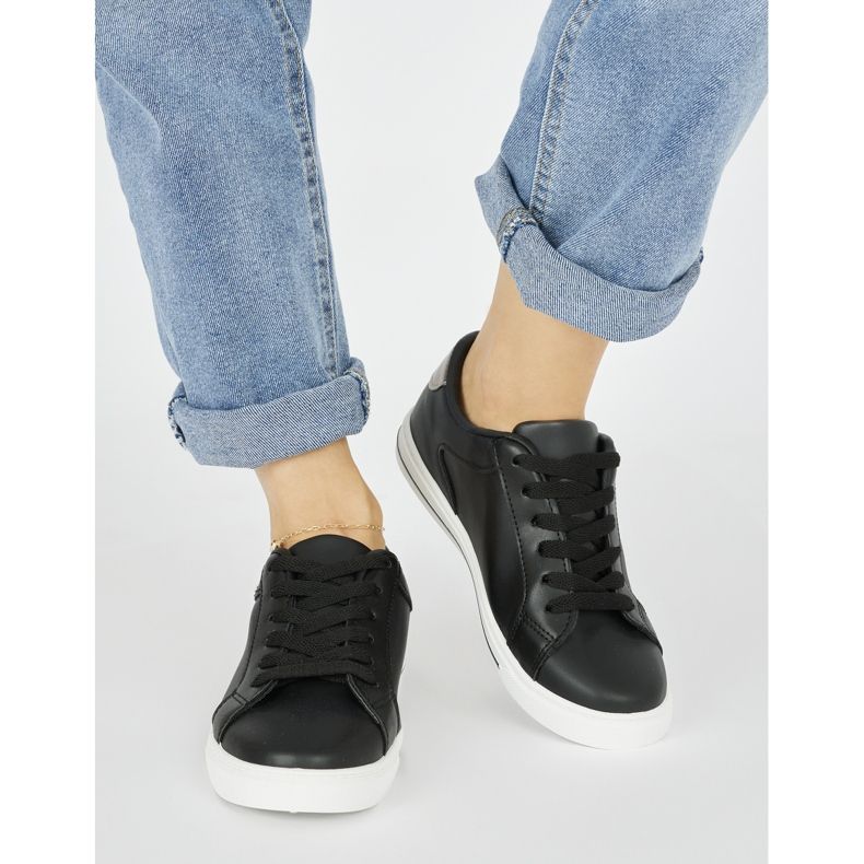 Chaussures de sport noires classiques pour femmes le noir 1 Chaussures de sport noires classiques pour femmes le noir 1