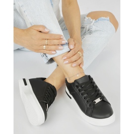 Chaussures de sport noires pour femmes 1