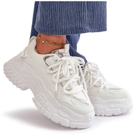 Baskets pour femmes à semelle massive, blanches Nevela 9
