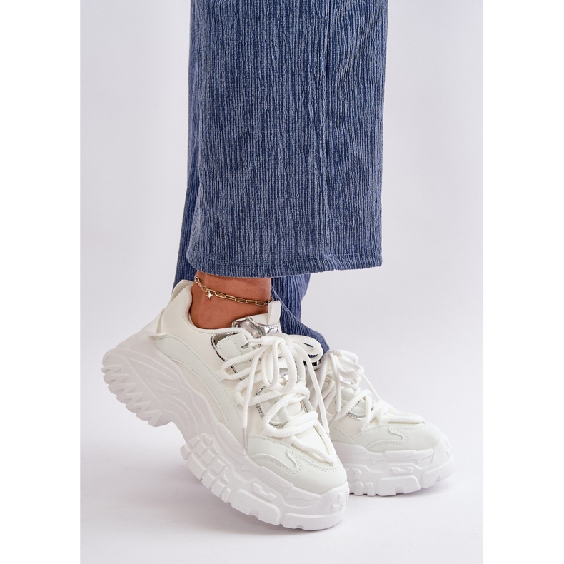 Baskets pour femmes à semelle massive, blanches Nevela 1