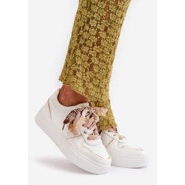 Baskets à plateforme avec laçage décoratif pour femme, blanc Mistra blanche 1 Baskets à plateforme avec laçage décoratif pour femme, blanc Mistra blanche 1