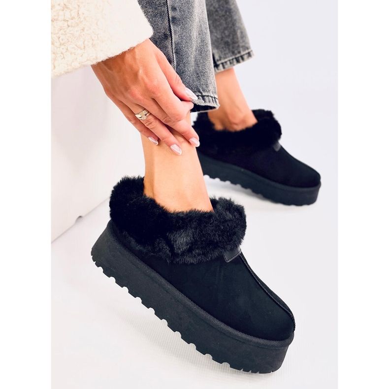 Yogi Bottines de neige courtes noires avec fourrure le noir 2
