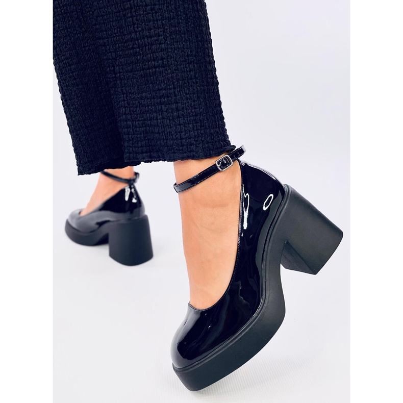 Termet Escarpins à talons larges noirs 1