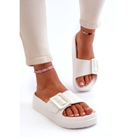Slippers de mousse pour femmes sur la plate-forme avec Big Star NN274A661 Boucle blanche 1