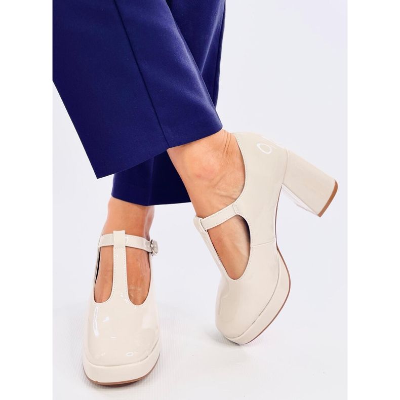 Escarpins plateforme Moreton beiges 1