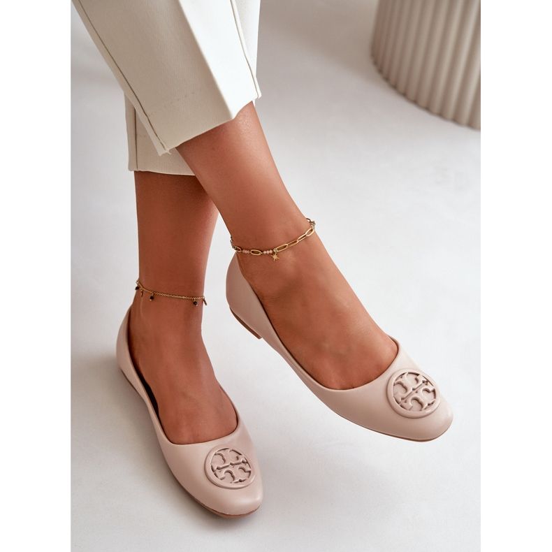 Ballerines pour femmes avec décoration en cuir écologique Rhodike beige 2