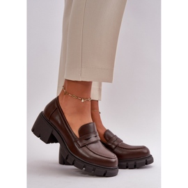 Chaussures à talons bas pour femmes en cuir écologique, marron foncé Menloa brun 1