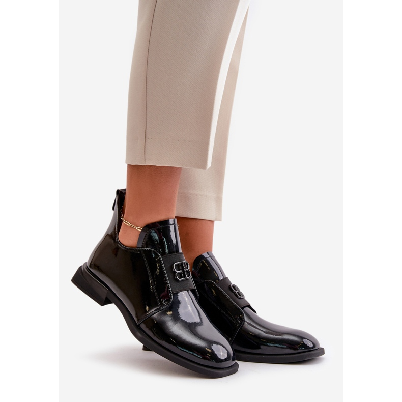 Chaussures à enfiler vernies pour femmes en cuir naturel, noir Vinceza 91120 1